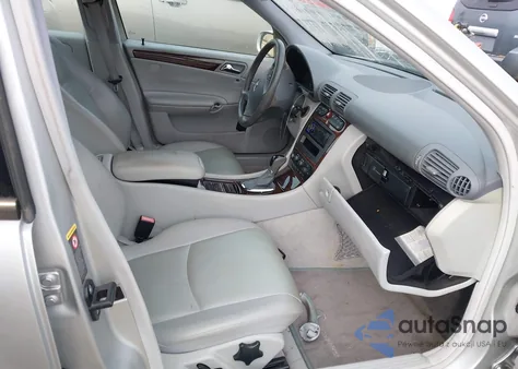 2003 Mercedes-Benz C 240 from USA, damaged, VIN WDBRF61J63A528056